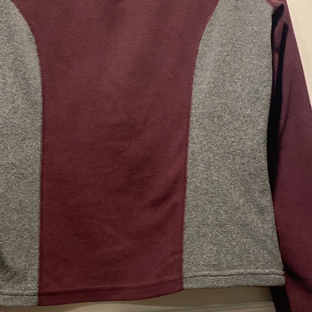 The North Face Maroon and Gray Half-Zip Pullover - Picture 6 of 10